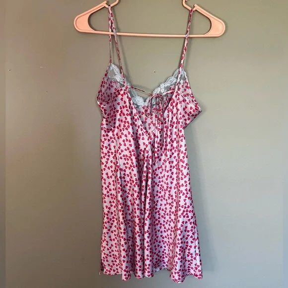 Victoria’s Secret Nightie - Picture 2 of 3